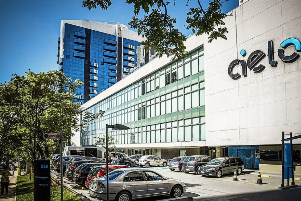 Cielo: Supermercados Salvam Varejo de Maior Queda em Setembro